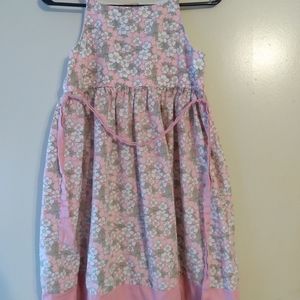 Girls dress